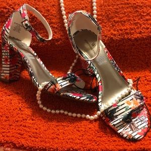 NWOT Heels